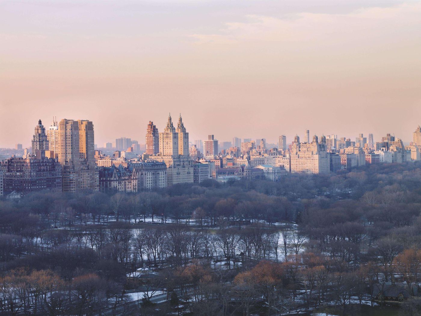The-Plaza-Hotel-Room-10