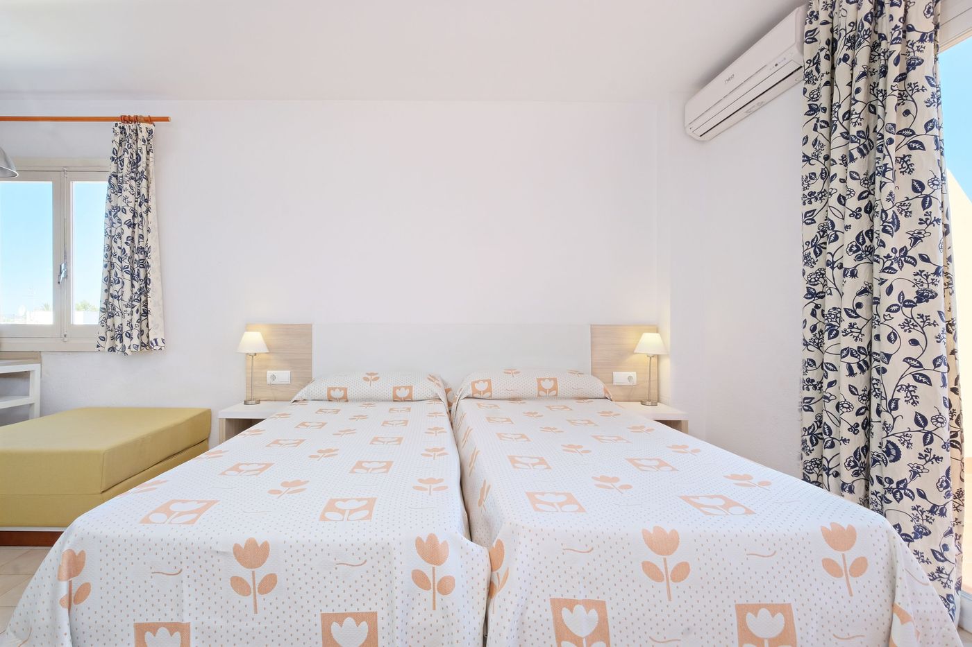 AzuLine-Apartamentos-Sunshine-Room-8