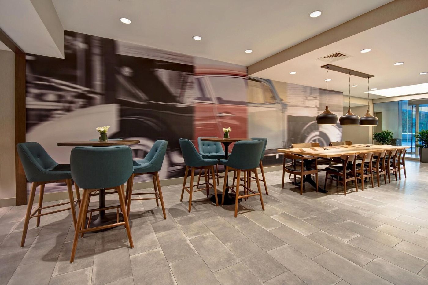 Crowne-Plaza-Boston-Newton-Hotel-Lobby-20