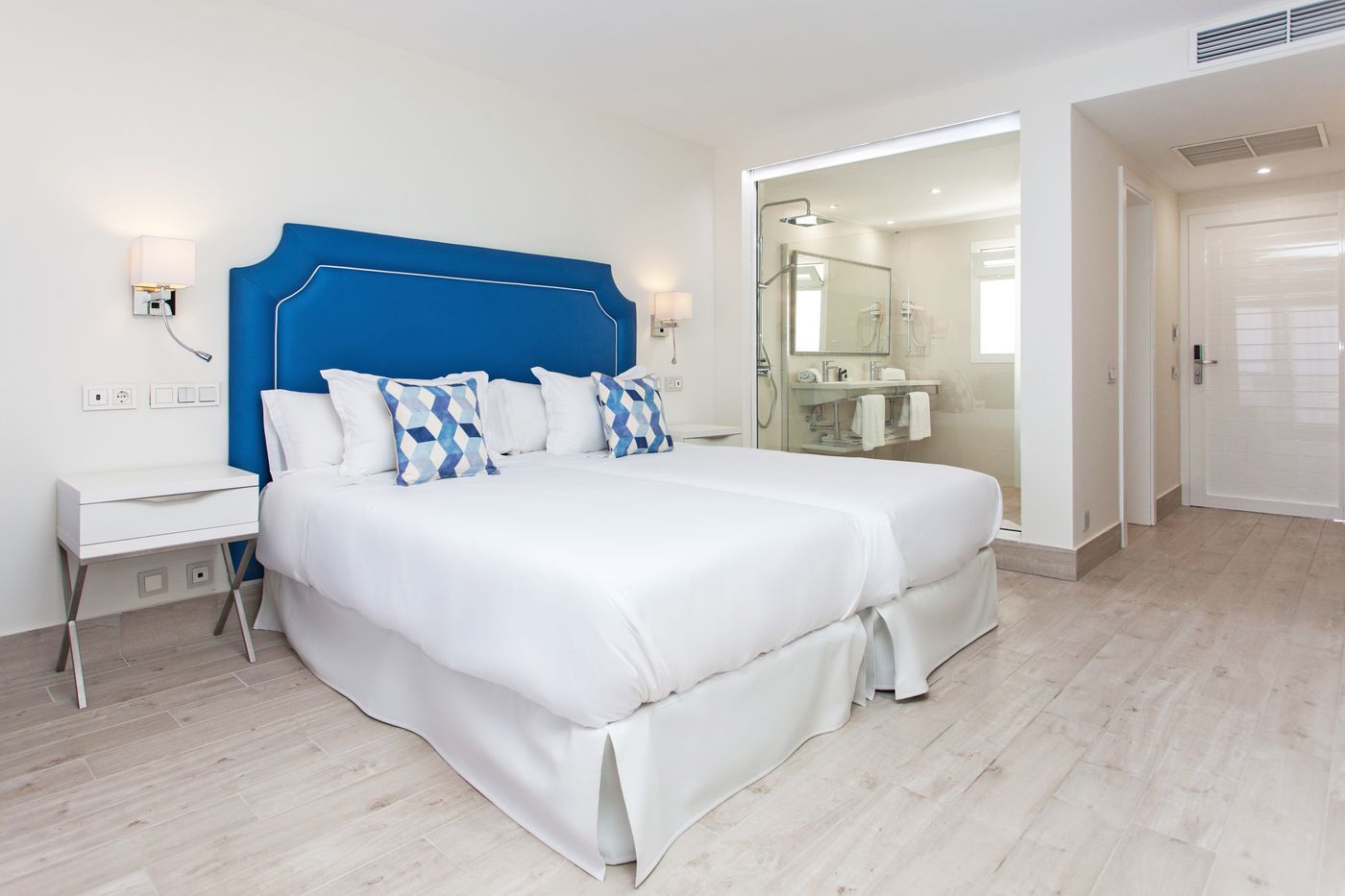 Hotel-Boutique-Tao-Caleta-Mar-Room-32