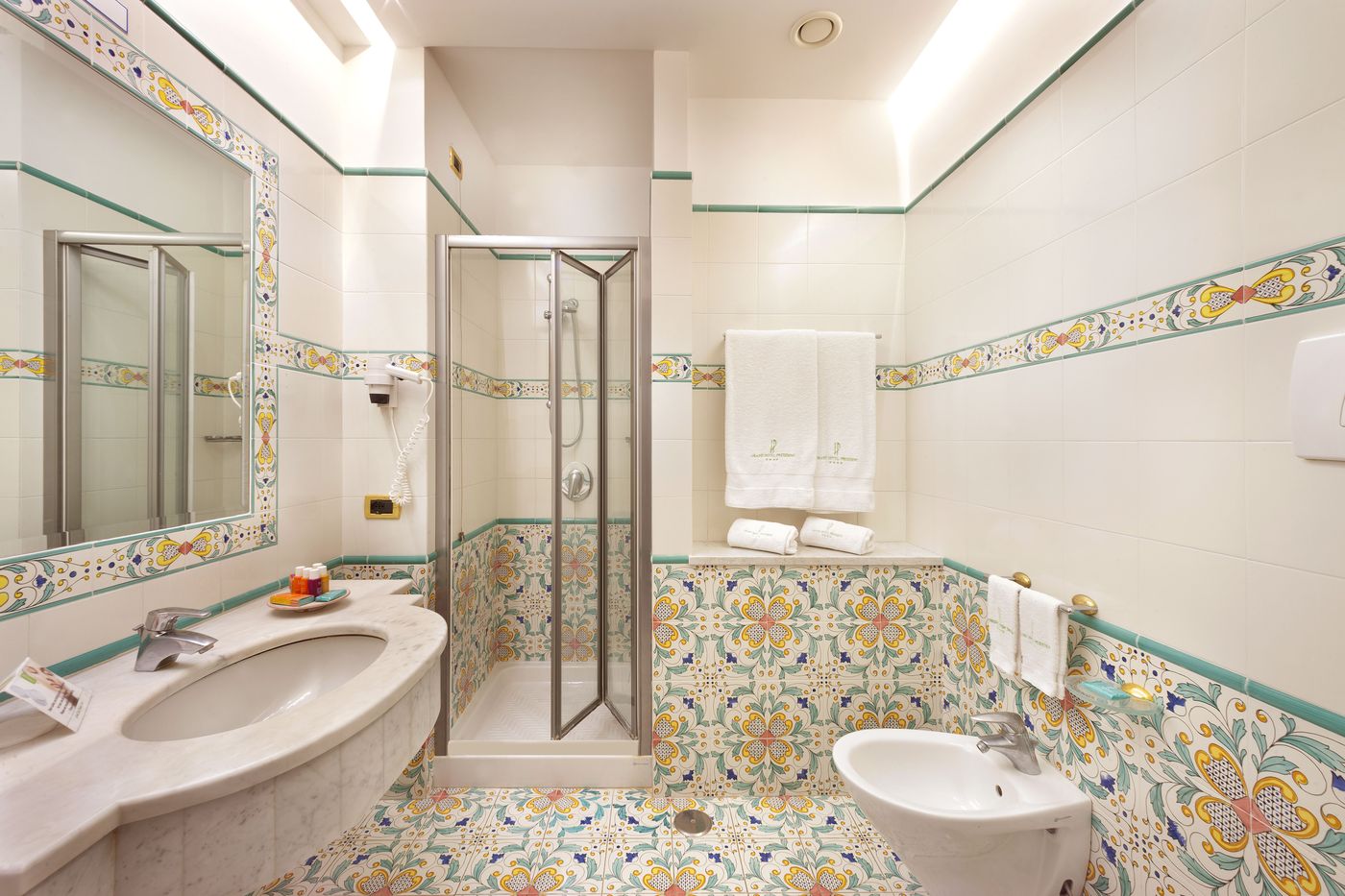 Grand-Hotel-President-Room-37