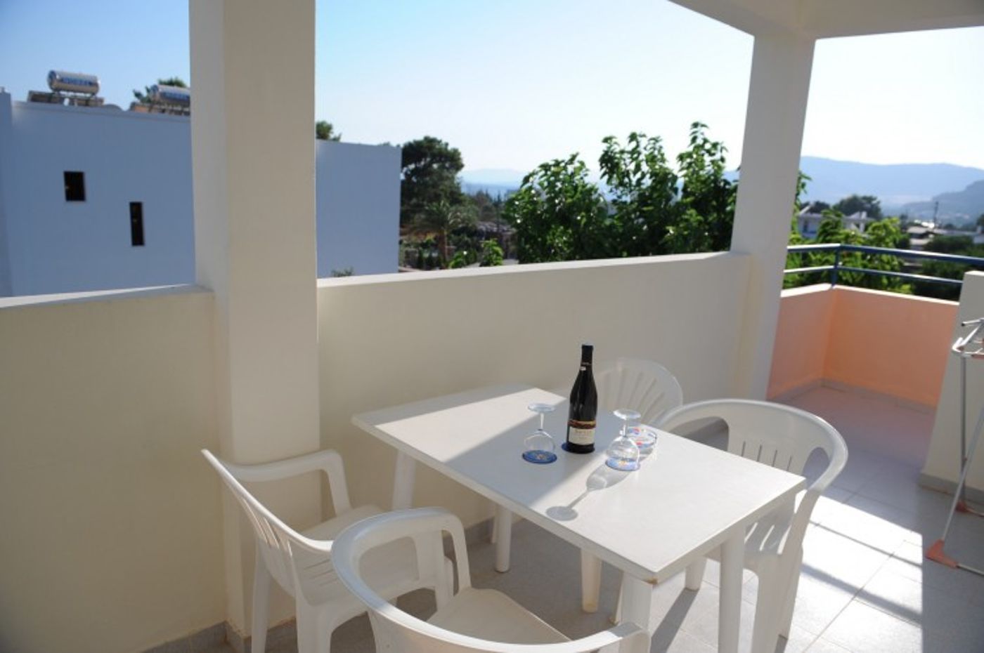 Chrysanthi Hotel - Apartments