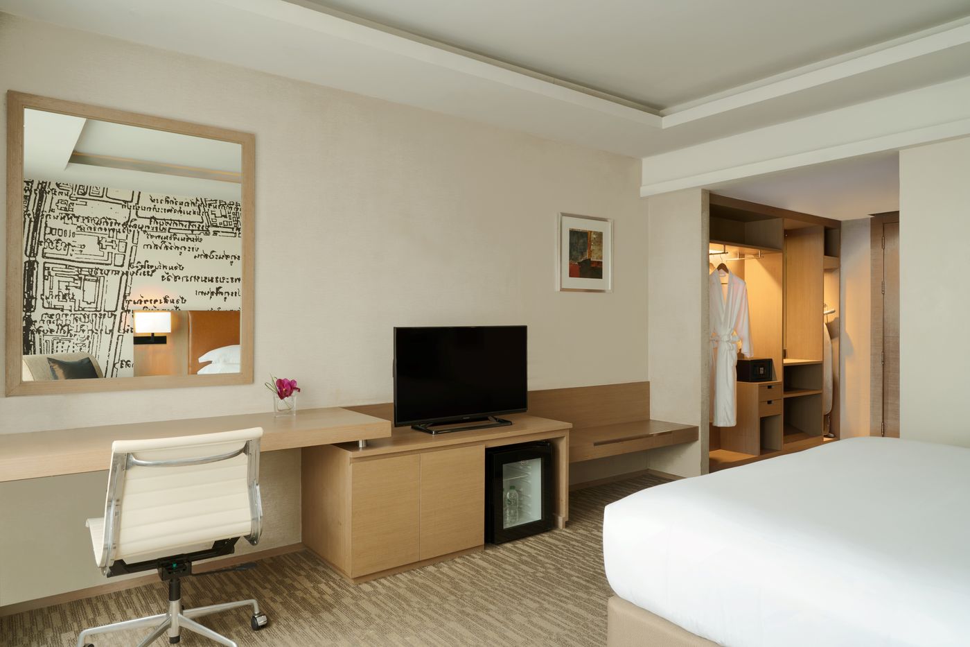 Avani-Ratchada-Bangkok-Room-28