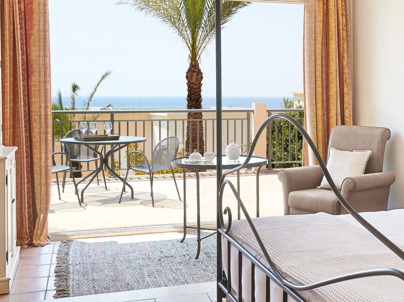 Grecotel-Olympia-Oasis-Village---Aqua-Park-Room-64