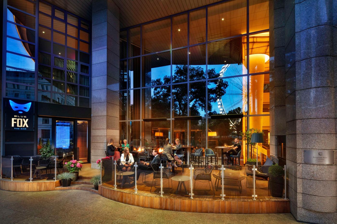 Kempinski-Hotel-Corvinus-Budapest-Bar-9