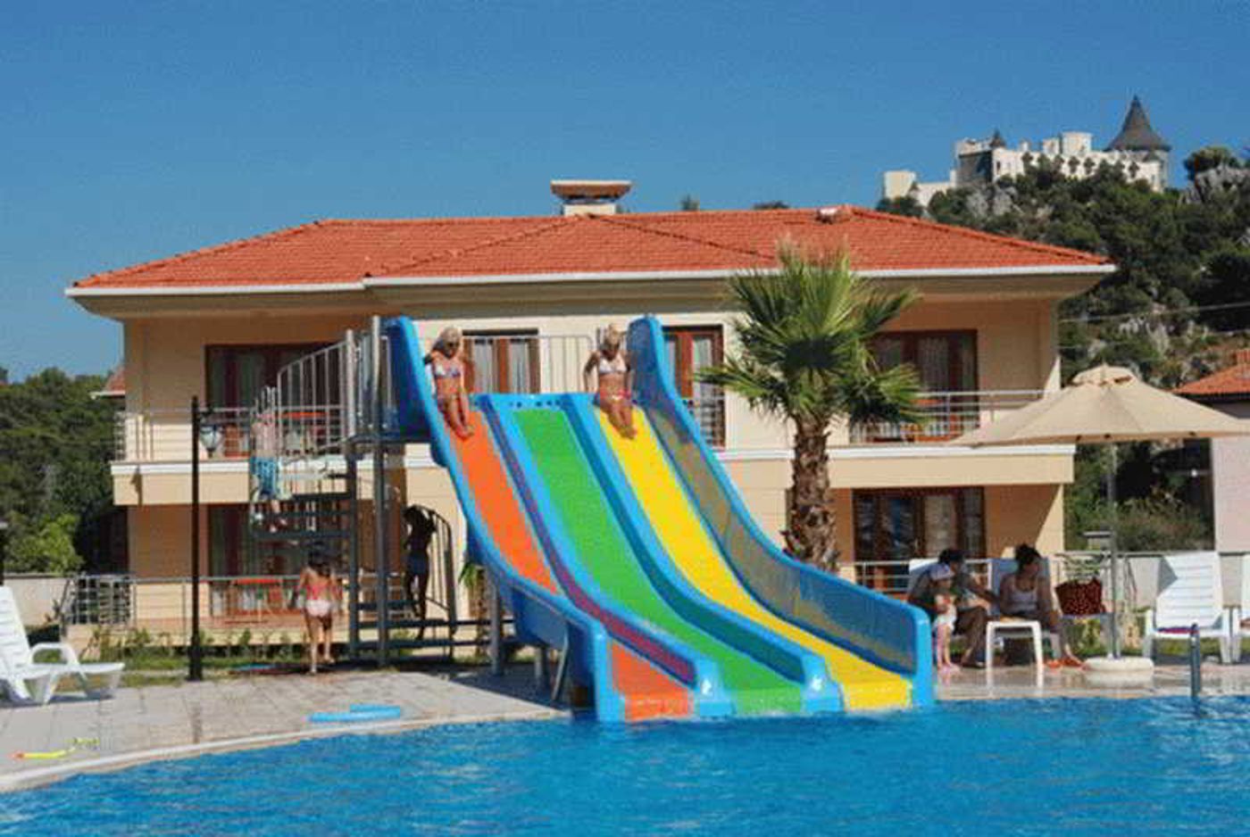 The-One-Club-Pool-14