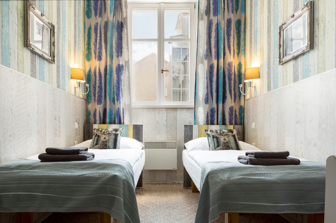 Royal-Court-Hotel-Room-20