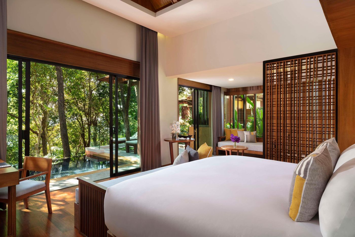 Avani-Ao-Nang-Cliff-Krabi-Resort--SHA-Extra---Room-35
