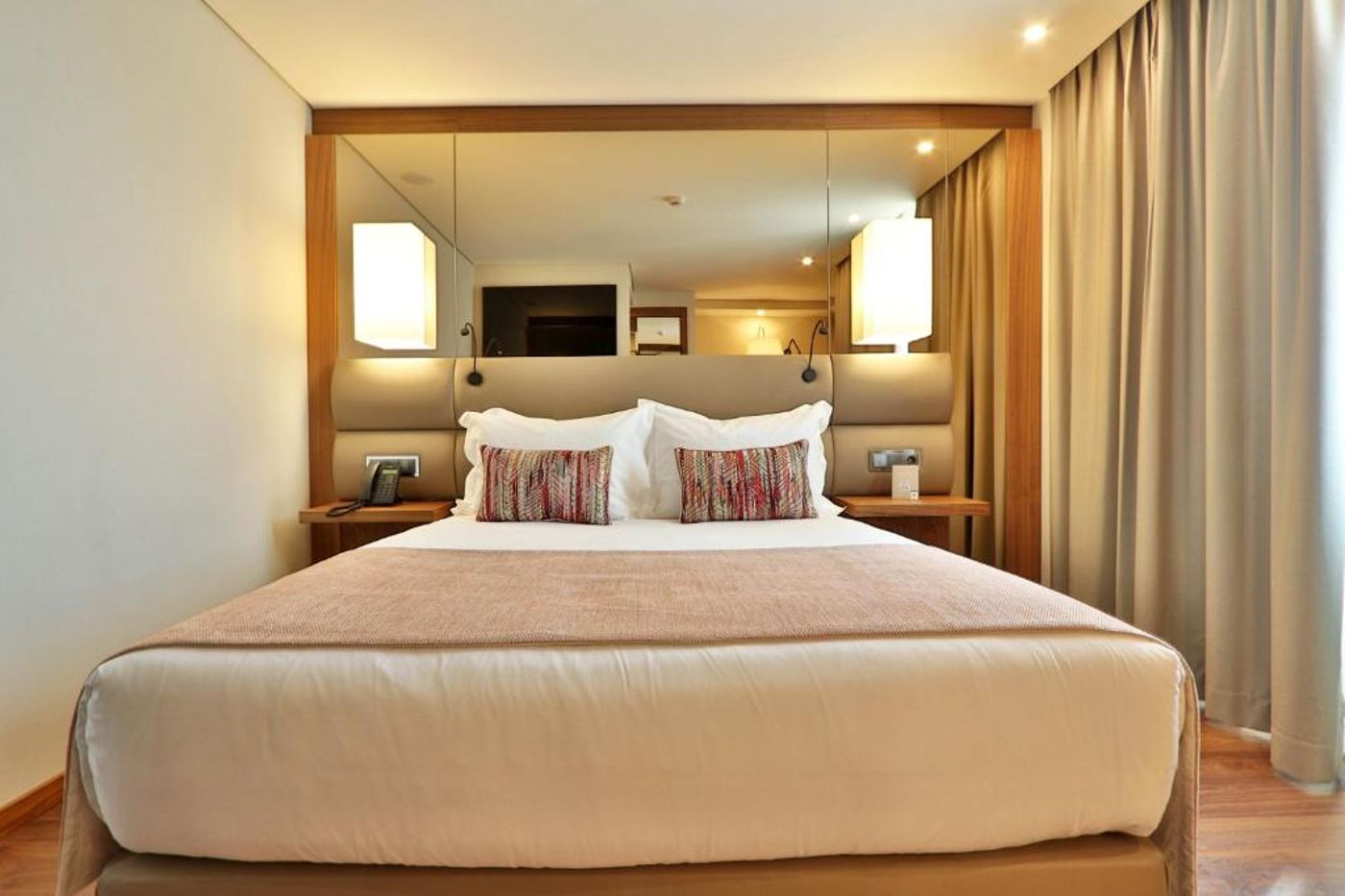 Turim-Iberia-Hotel-Room-22