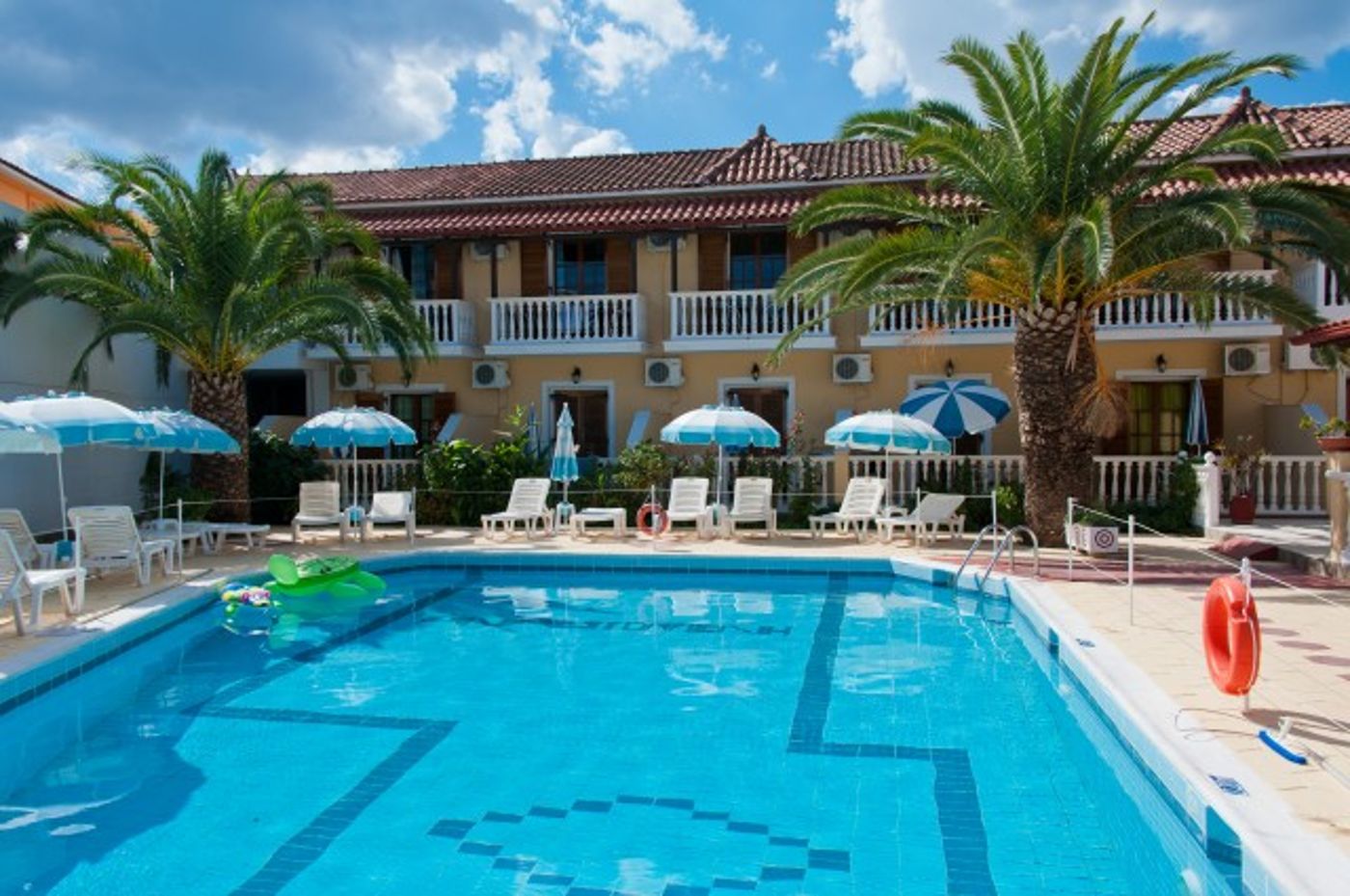 Anadiomeni Apartments