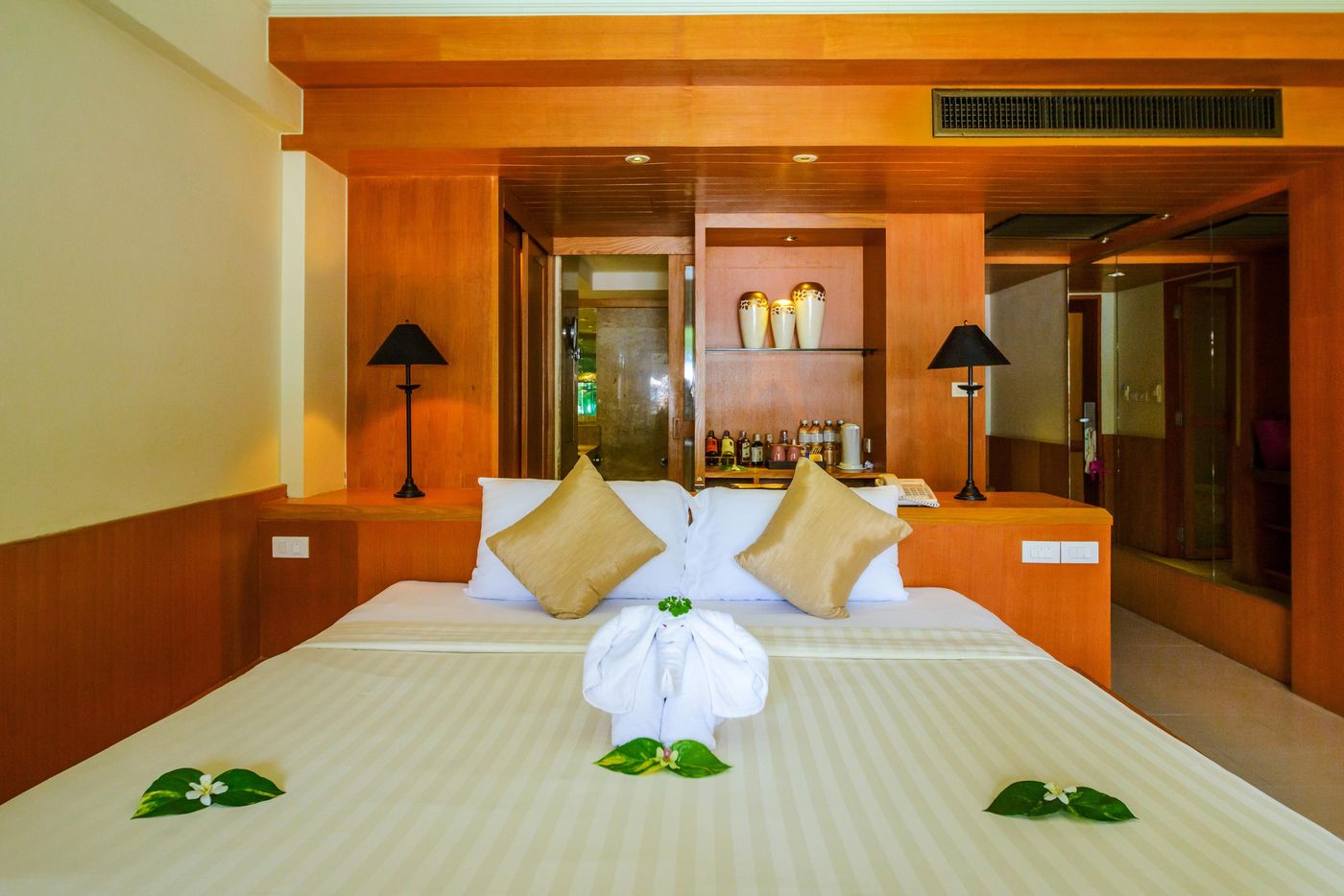 Seaview-Patong-Room-18