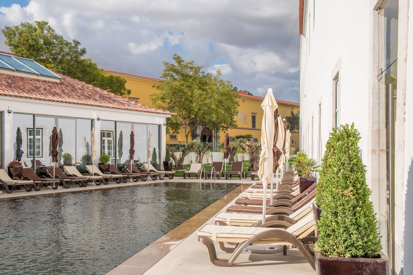 Vila-Gale-Collection-Elvas-Pool-32