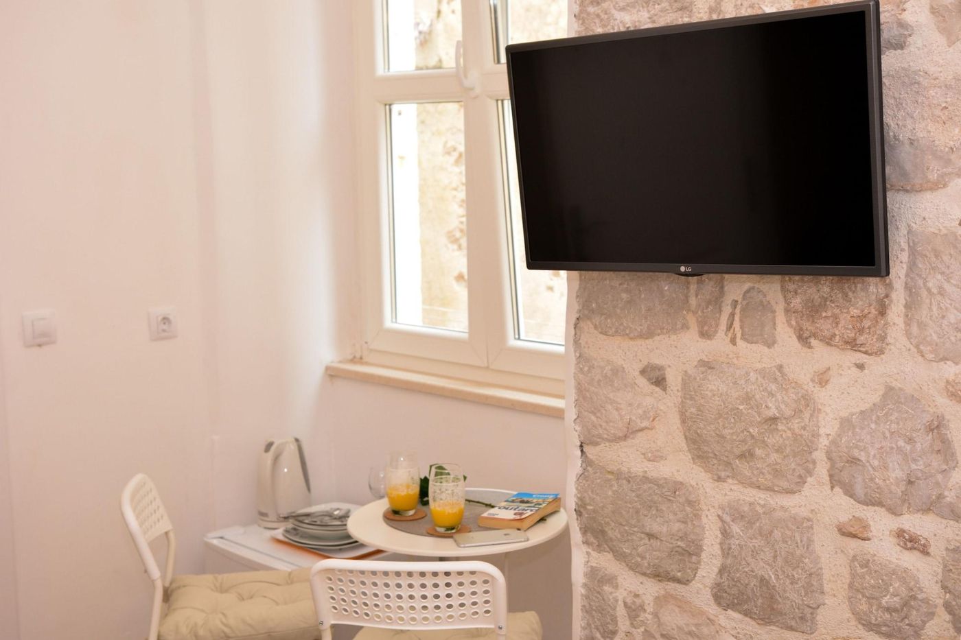 Rilati-Old-Town-Palace-Room-32