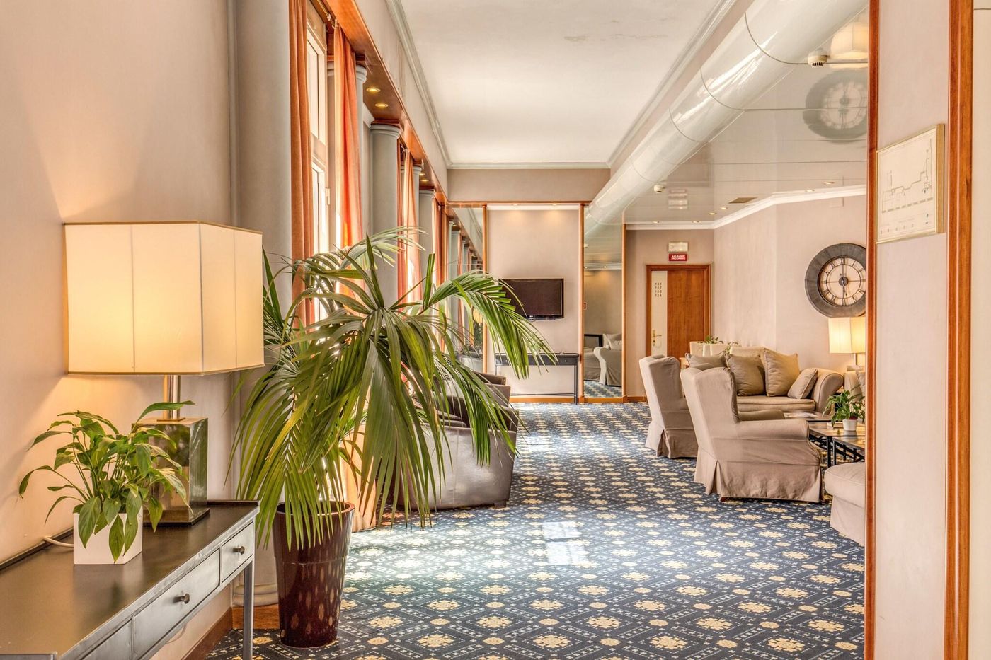 Hotel King-Italy-ROME-Lobby-10