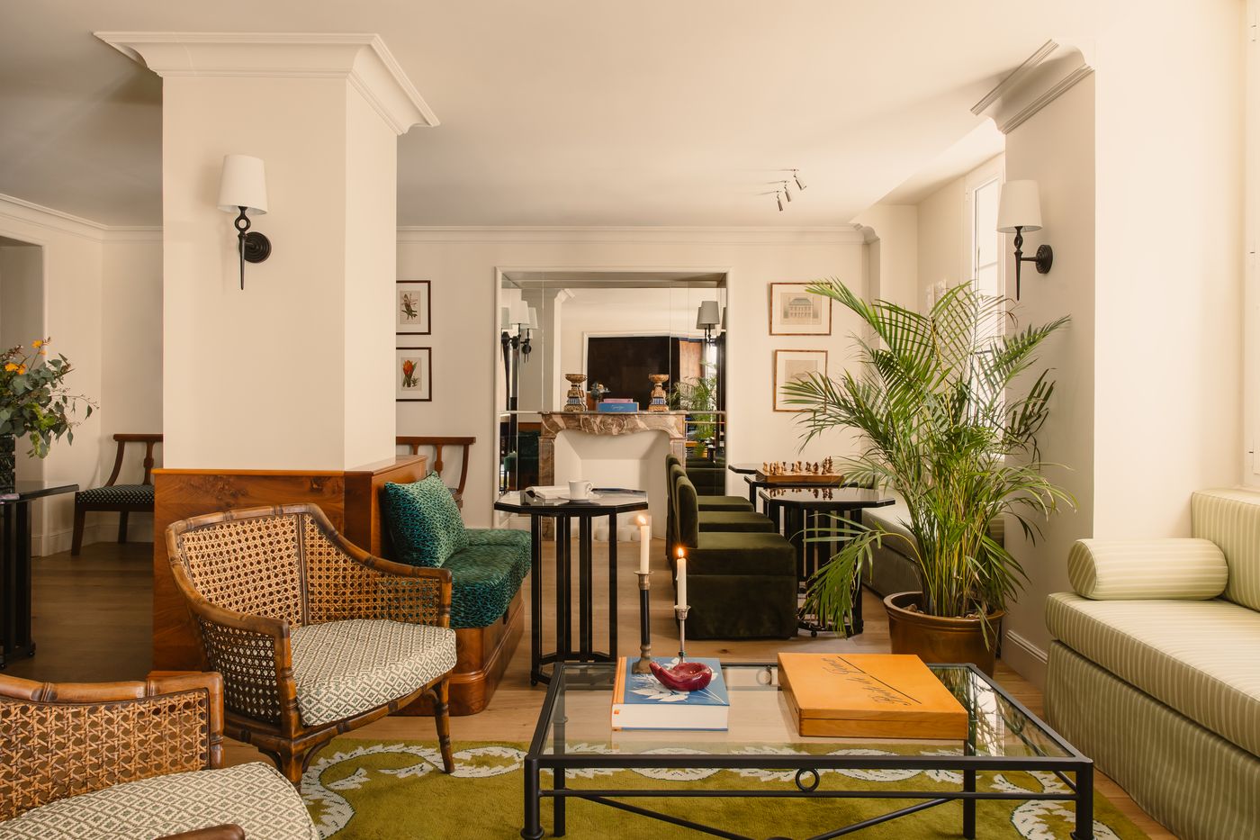 Hotel-de-Charonne-Lobby-3