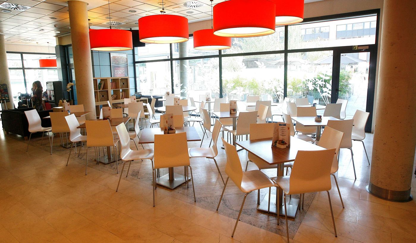 Travelodge-Torrelaguna-Restaurant-6