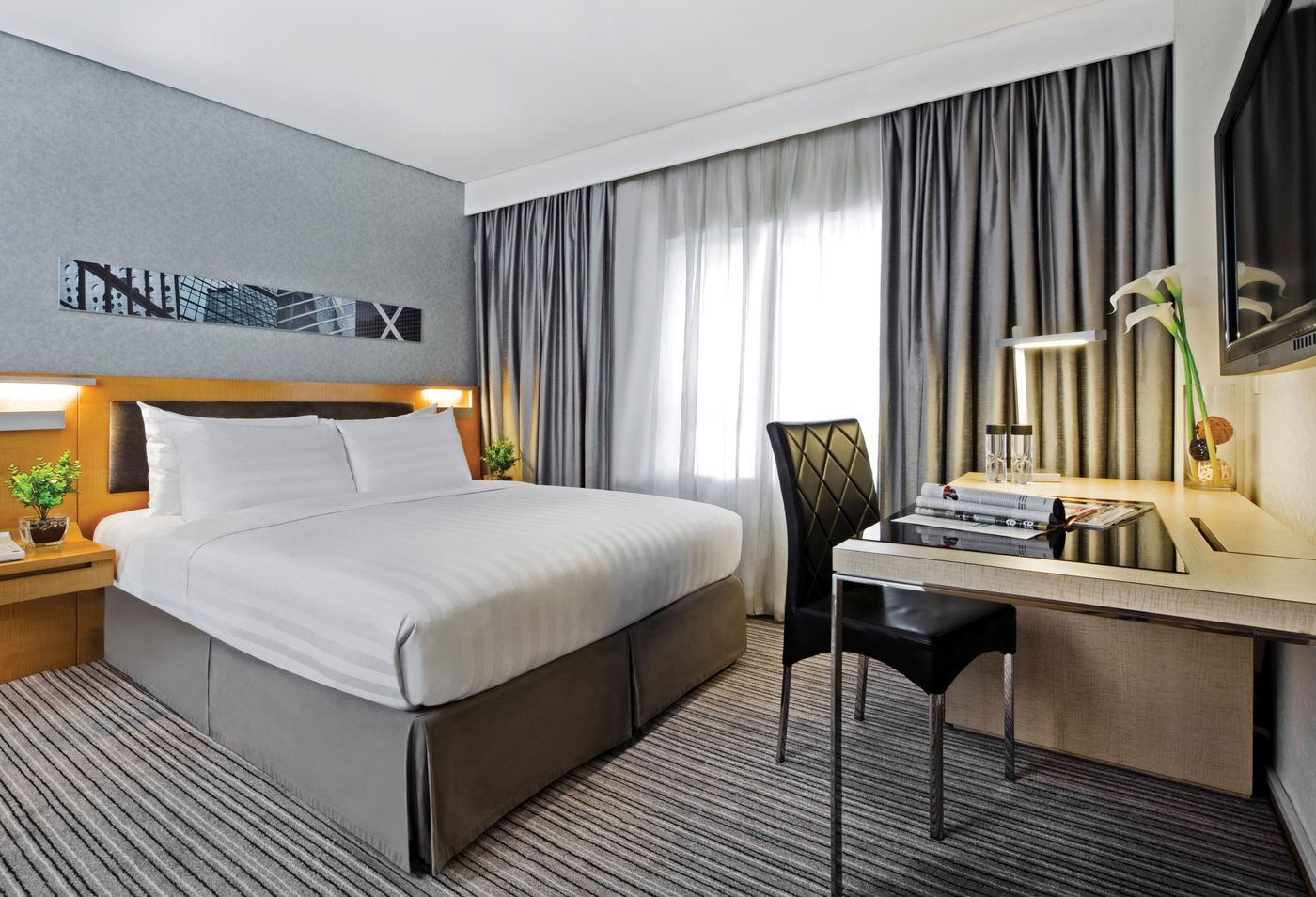 Kew-Green-Hotel-Wanchai-Hong-Kong-Room-9