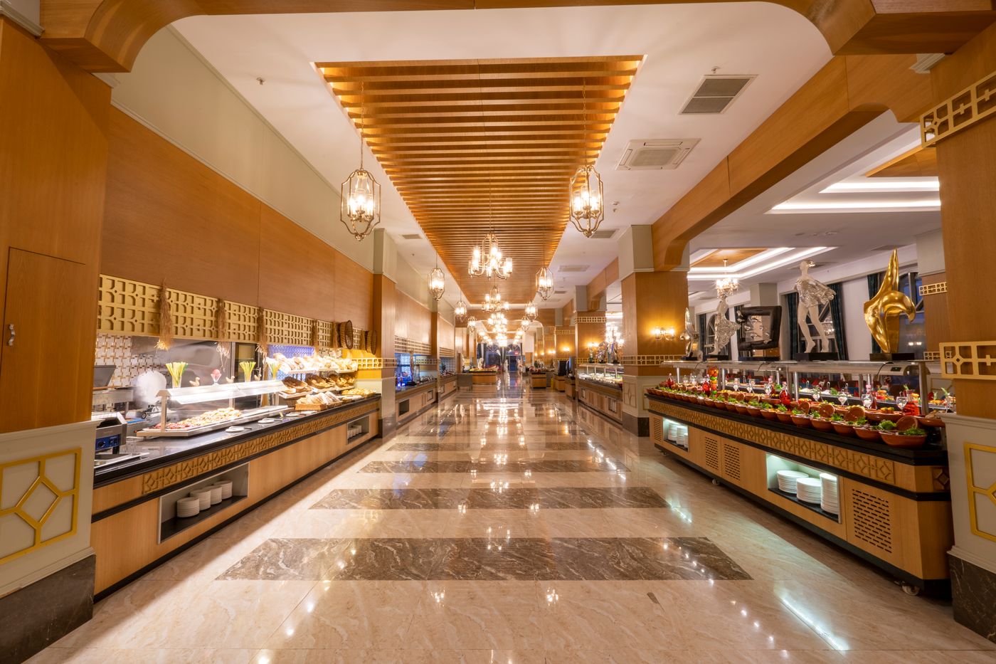 Jadore Deluxe Hotel & Spa