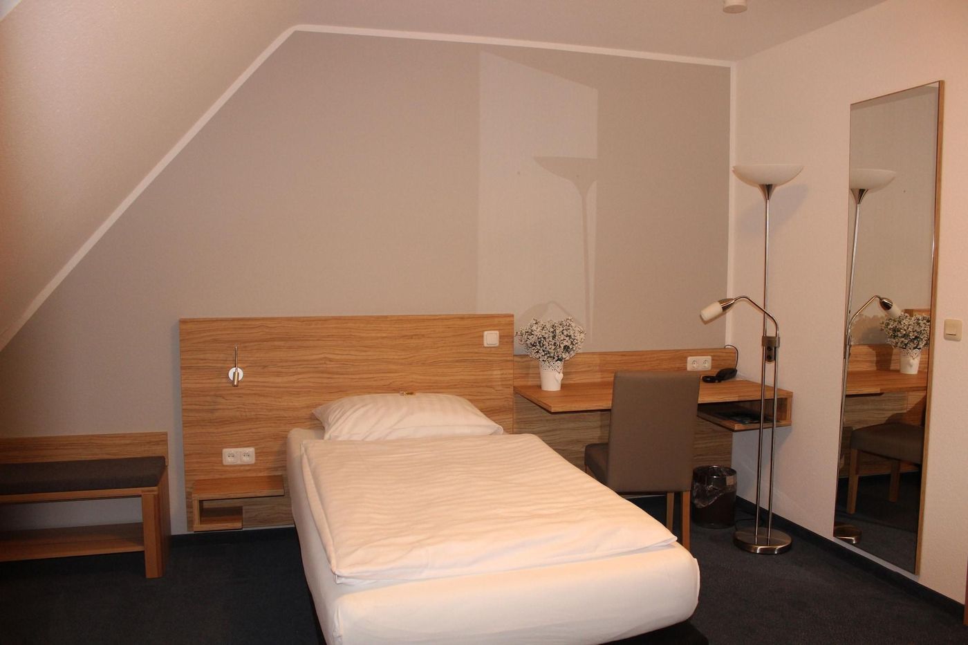 Landhaus Hotel Müller - Germany - GROSSOSTHEIM - Room - 4