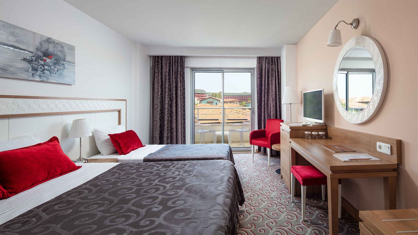 Galeri-Resort-Hotel-Room-17