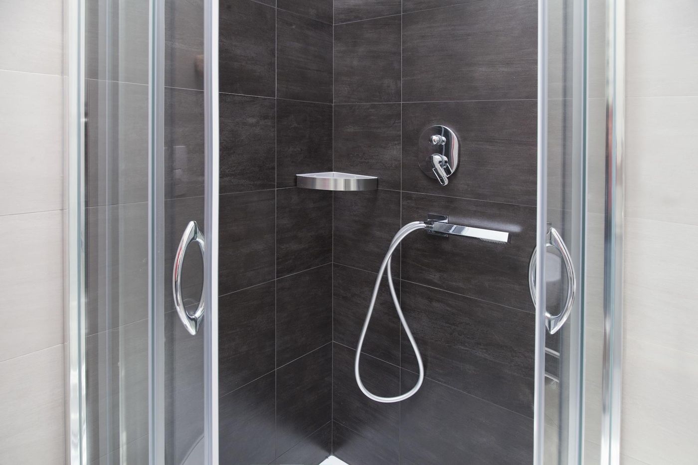 Maison-Maneli-Luxury-B-B-Room-38