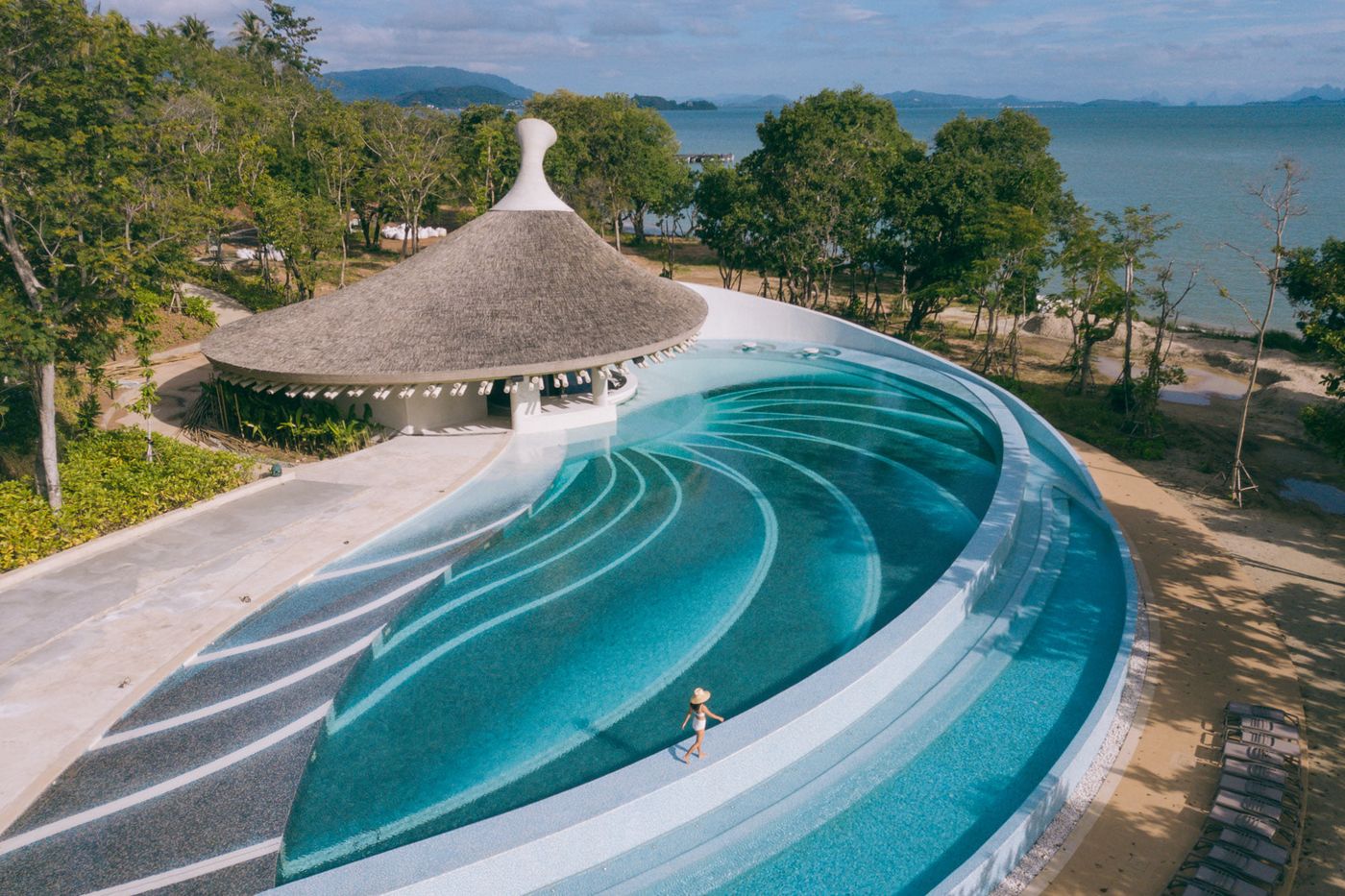 Island-Escape-by-Burasari-Pool-4