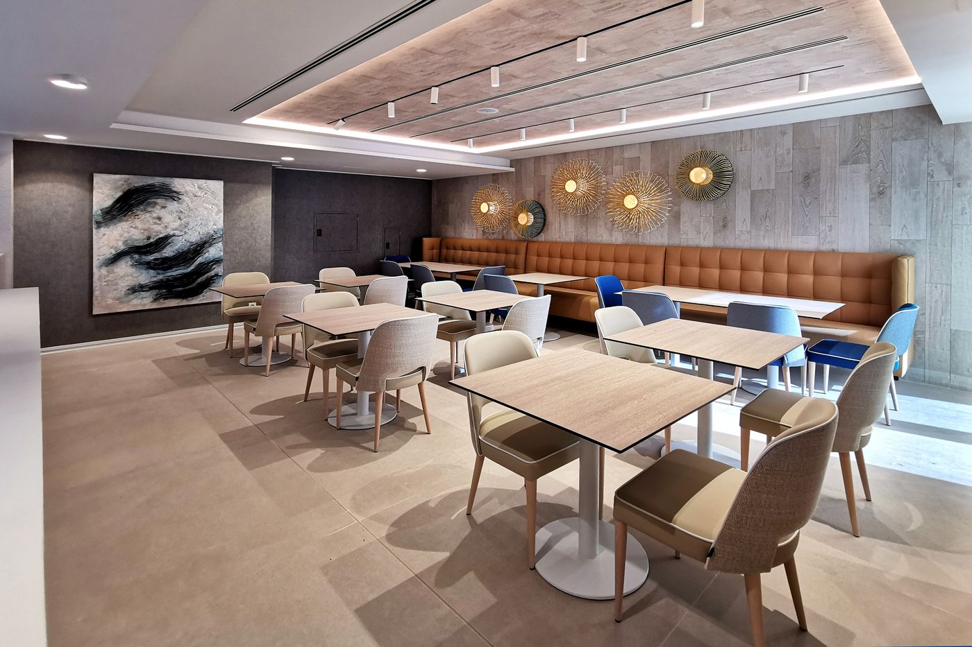 Los-Delfines-Restaurant-18