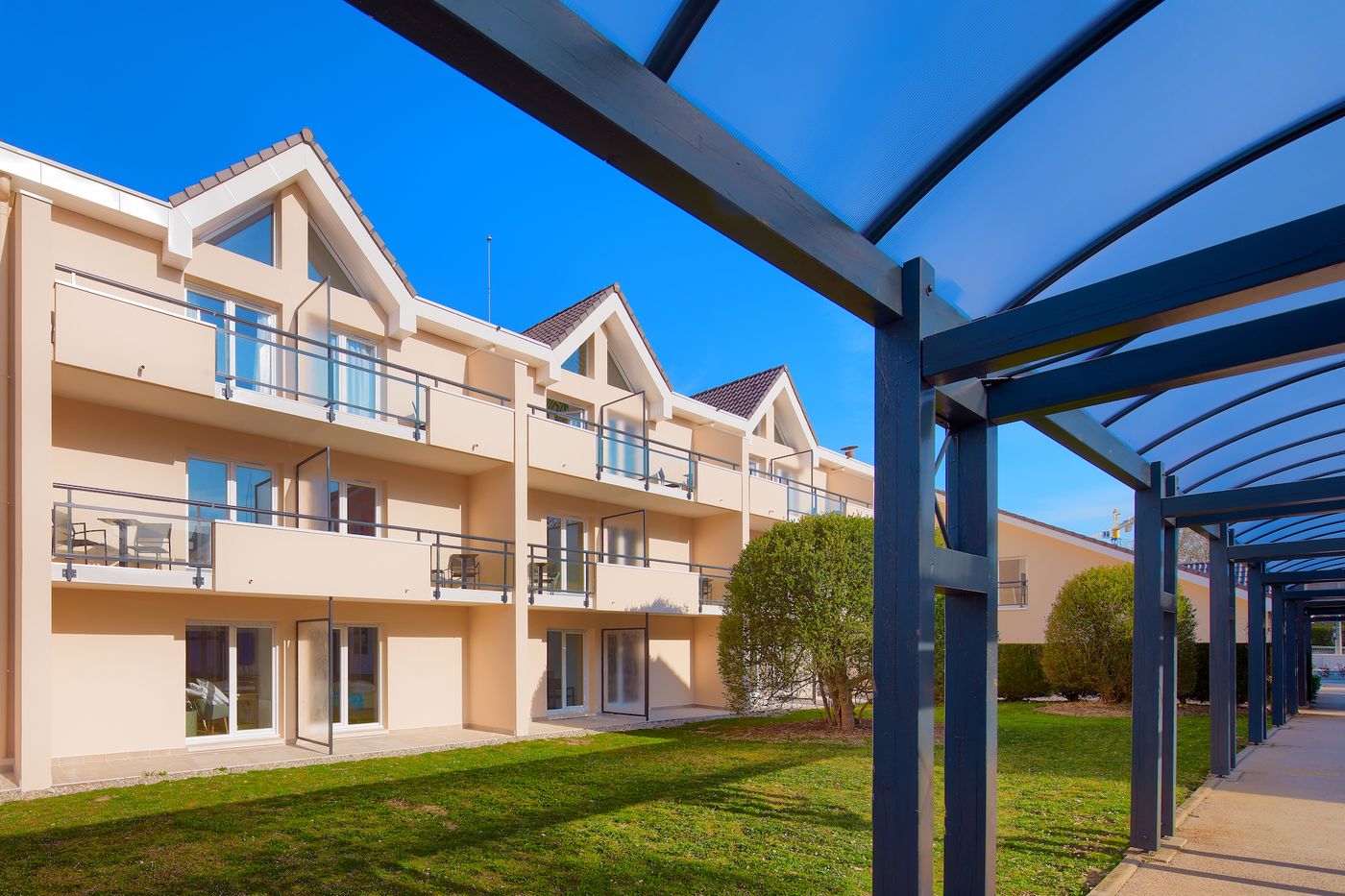 The Residence Hotel Geneva Airport Ferney Voltaire-France-Ferney-Voltaire-General view-8