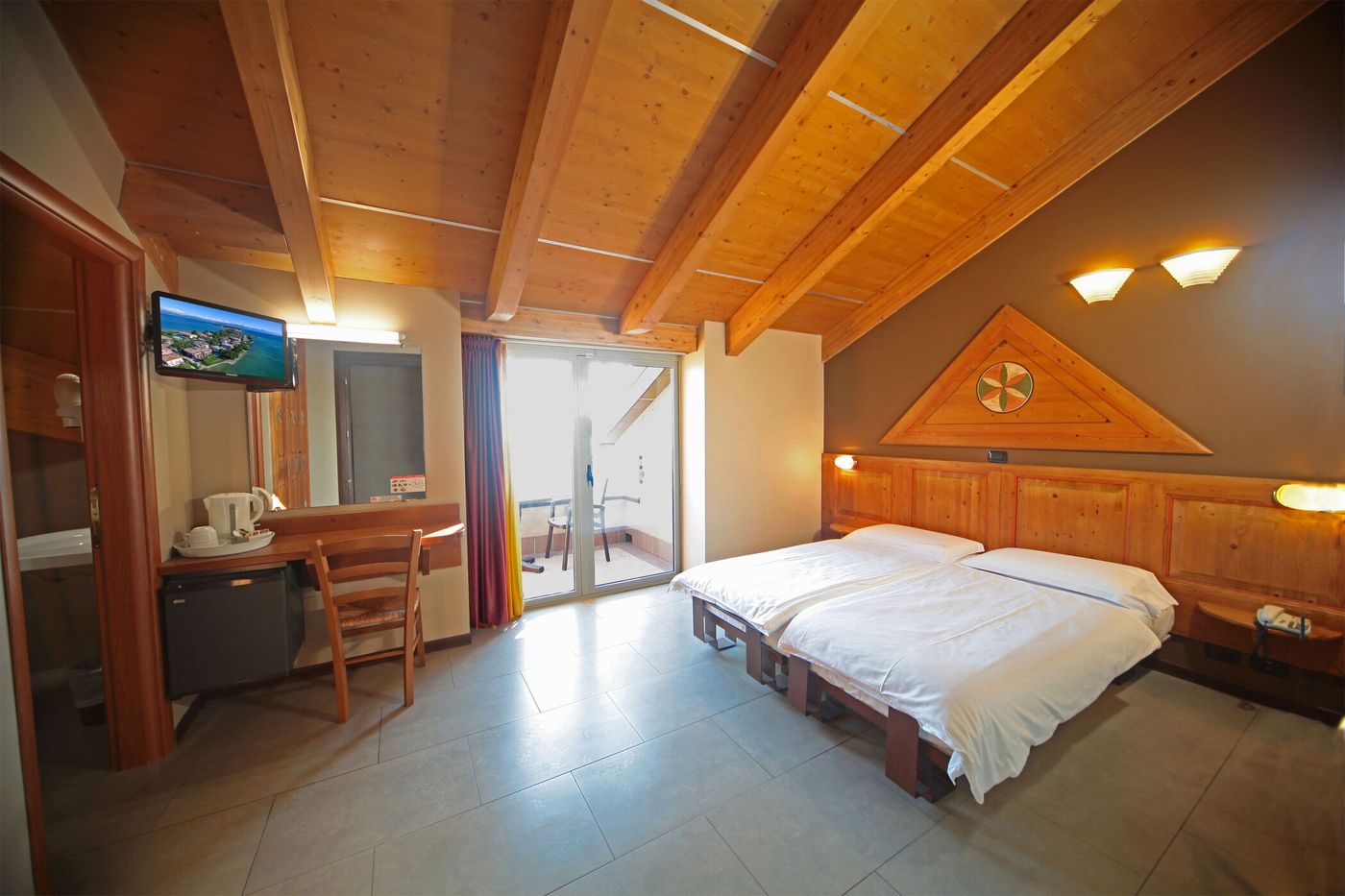 Smeraldo-Italy-Sirmione BS-Room-1