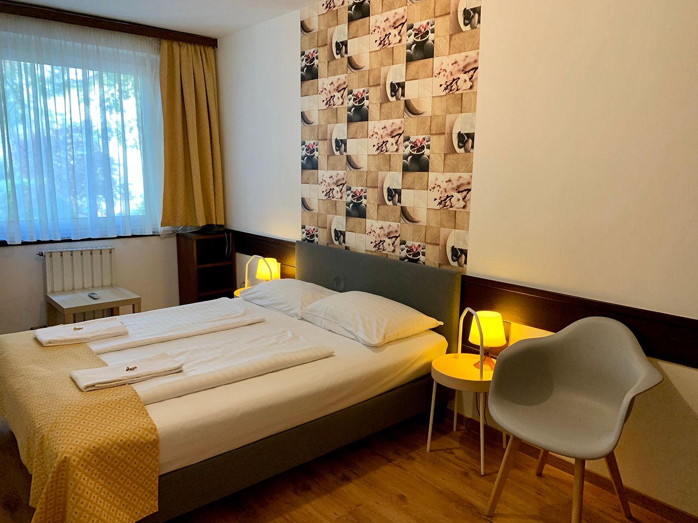 Gloria-Budapest-City-Center-Room-24