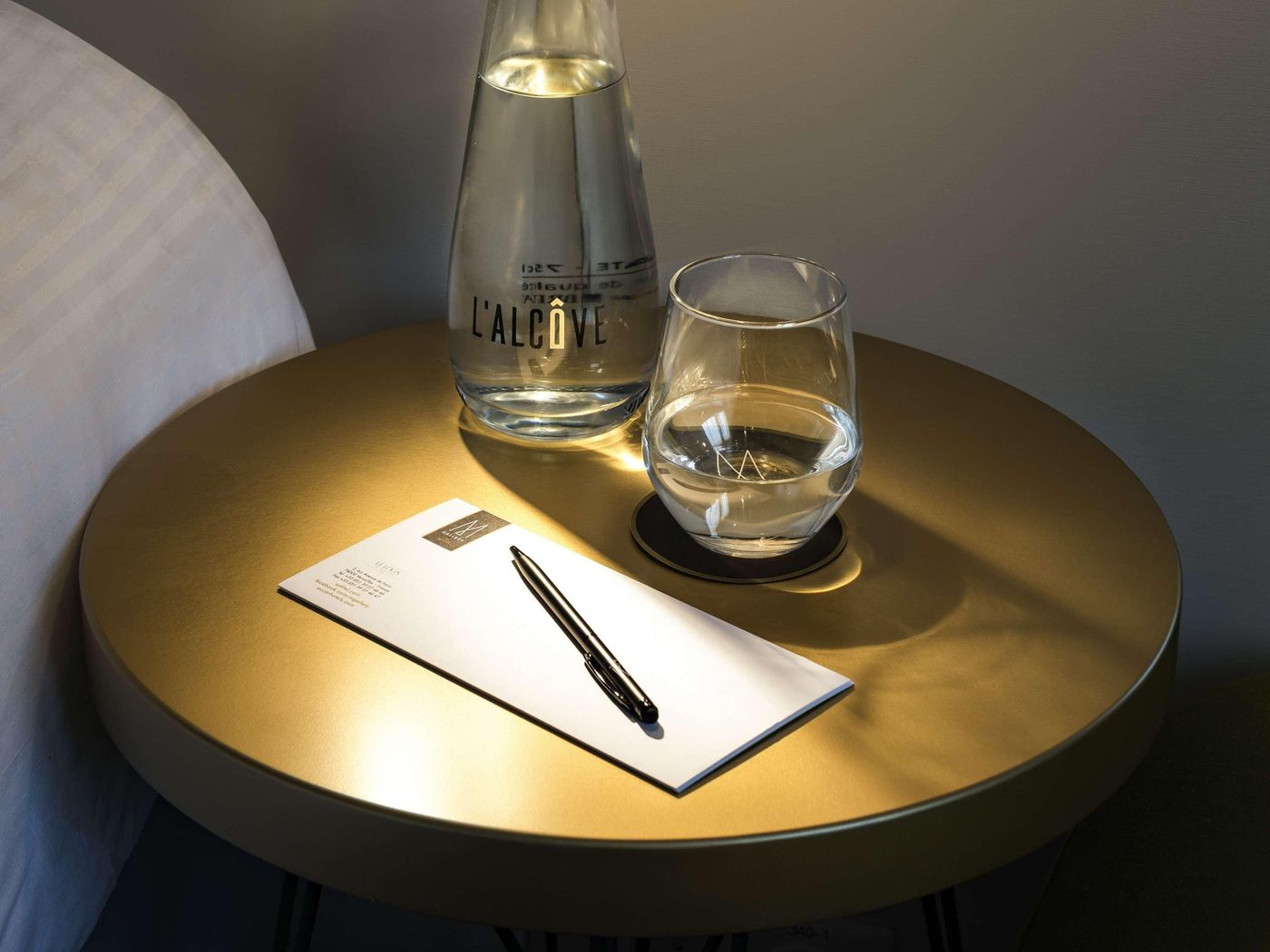 Le-Louis-Versailles-Chateau-Room-24