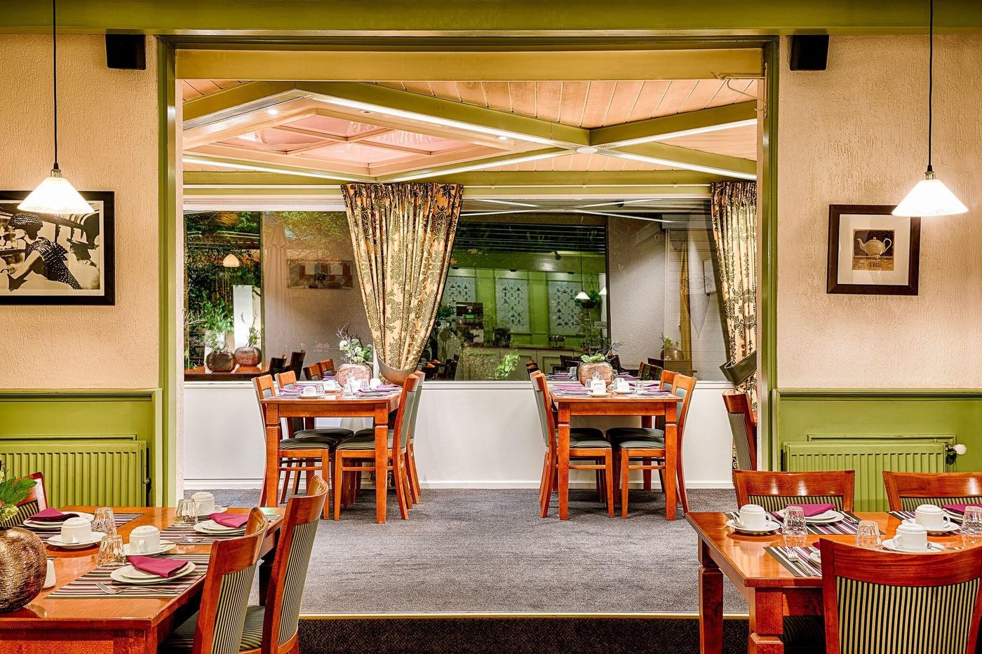 Owl-Hotel-Restaurant-46