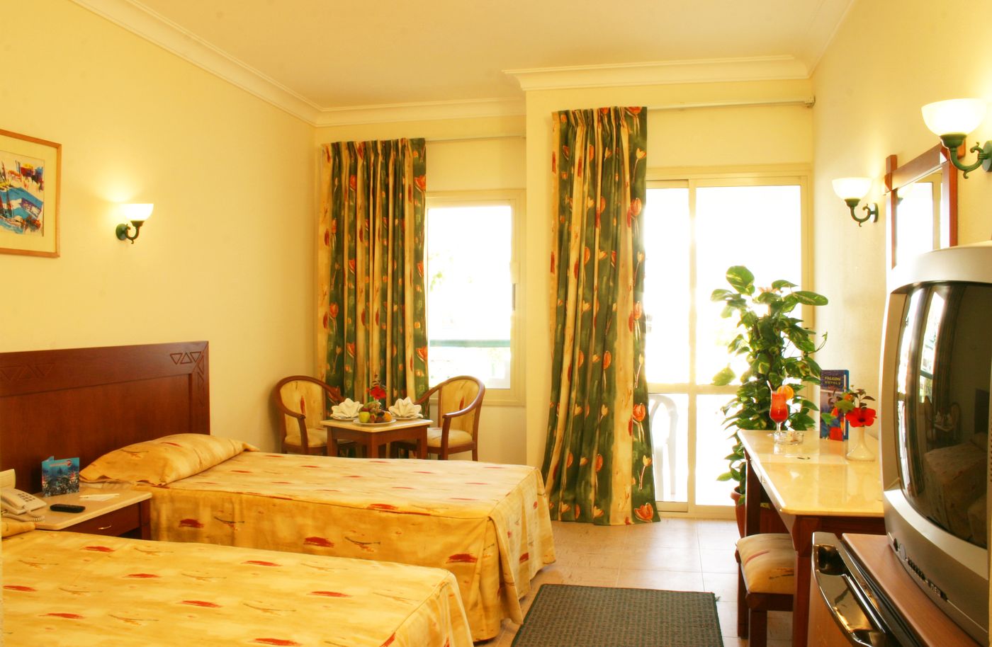 Falcon-Hills-Room-30