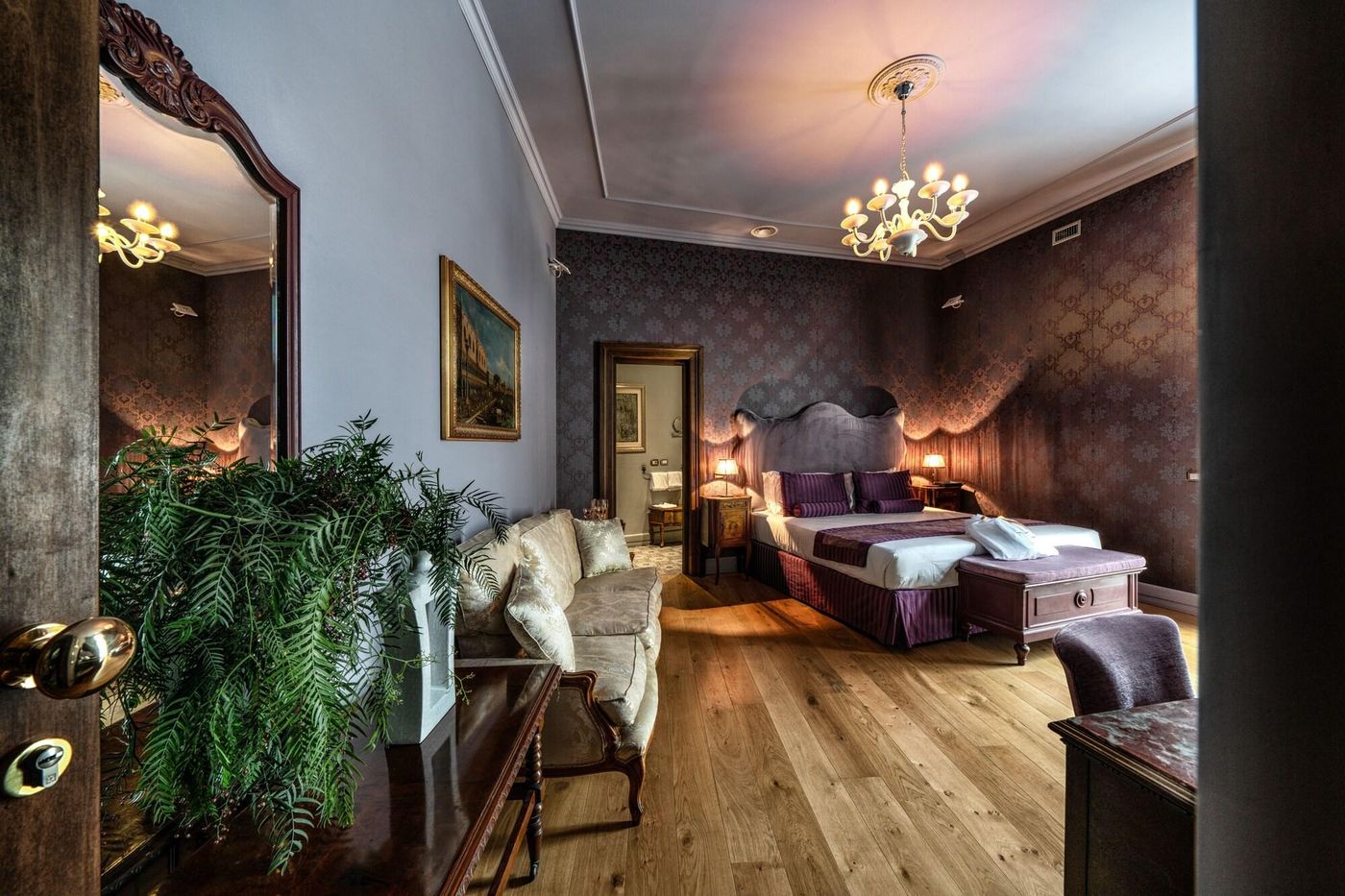 Navona-Grand-Suite-Room-10