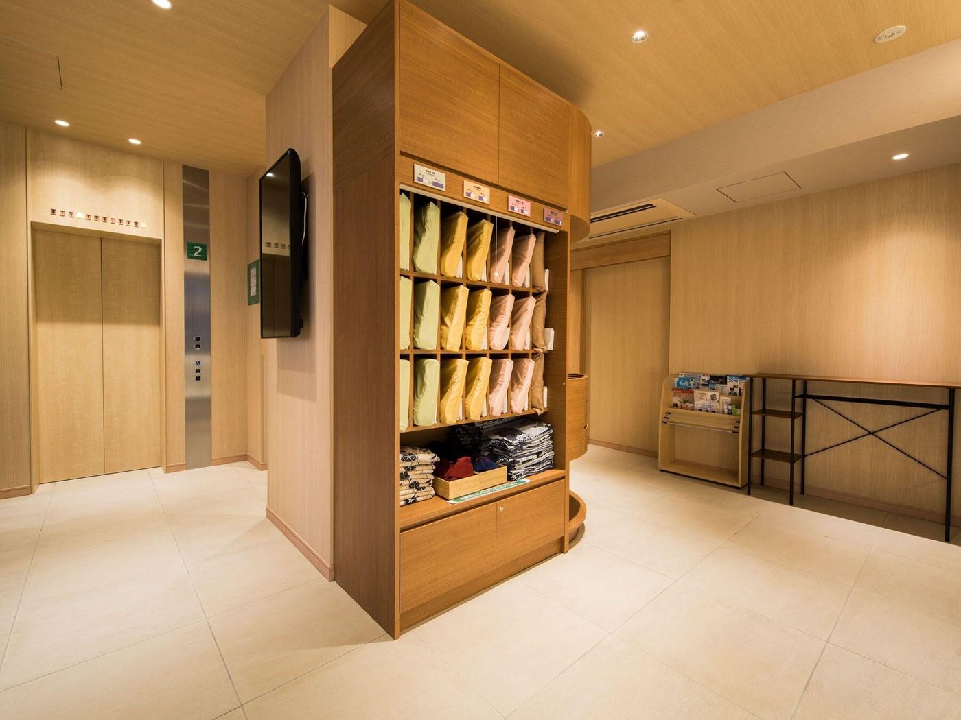 Superhotel Tokyo Kinshicho Ekimae-Japan-TOKYO-Lobby-9