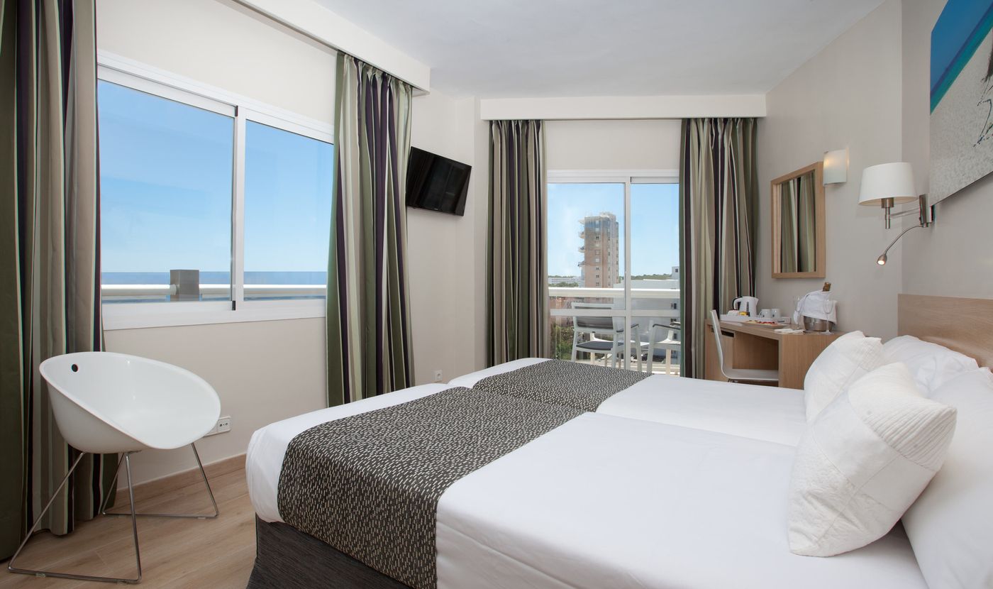 Samos - Adults Recommended (13+)