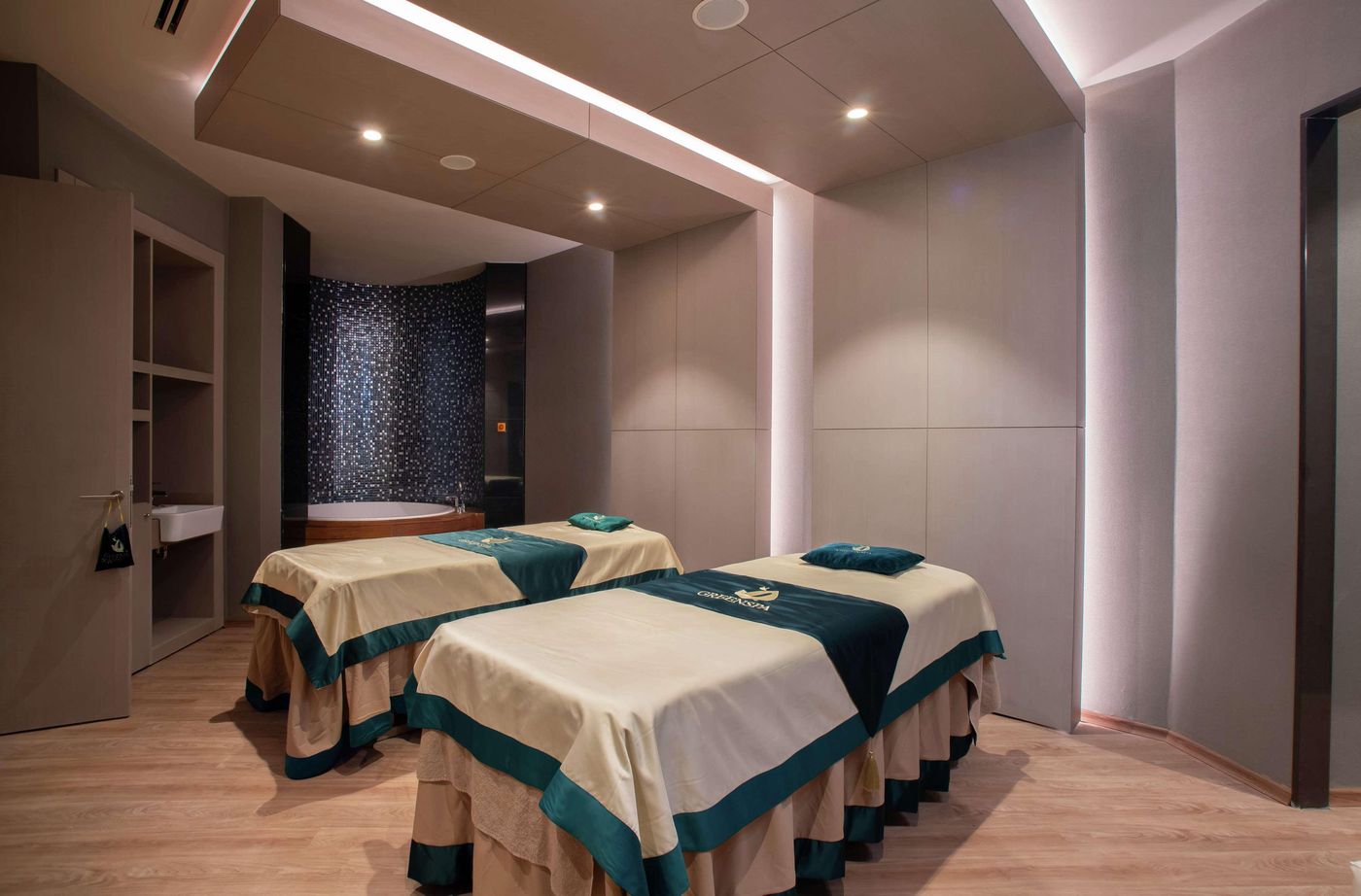 Hilton Istanbul Bakirkoy - Turkey - ISTANBUL - Sports and Entertainment - 0