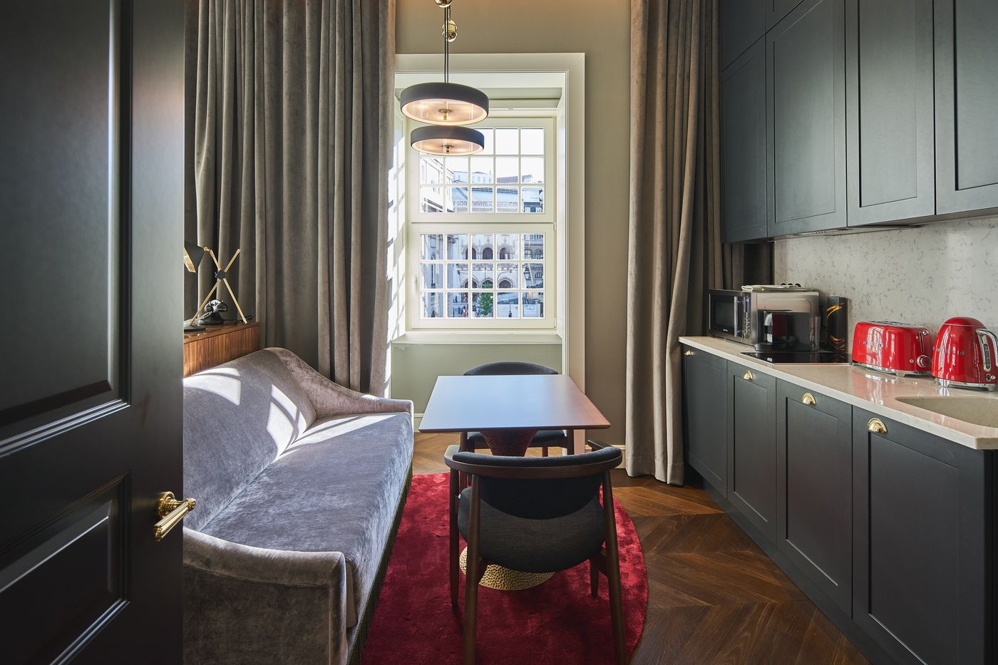 O-Artista-Suites-By-Europe-Room-2