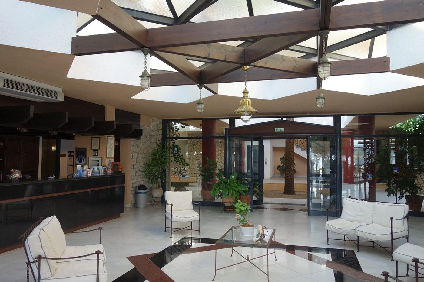 Porto-Ligia-Lobby-13