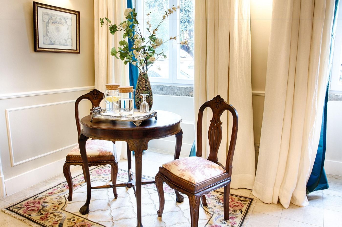 Alegria-A-Lisbon-Boutique-Hotel-Lobby-53