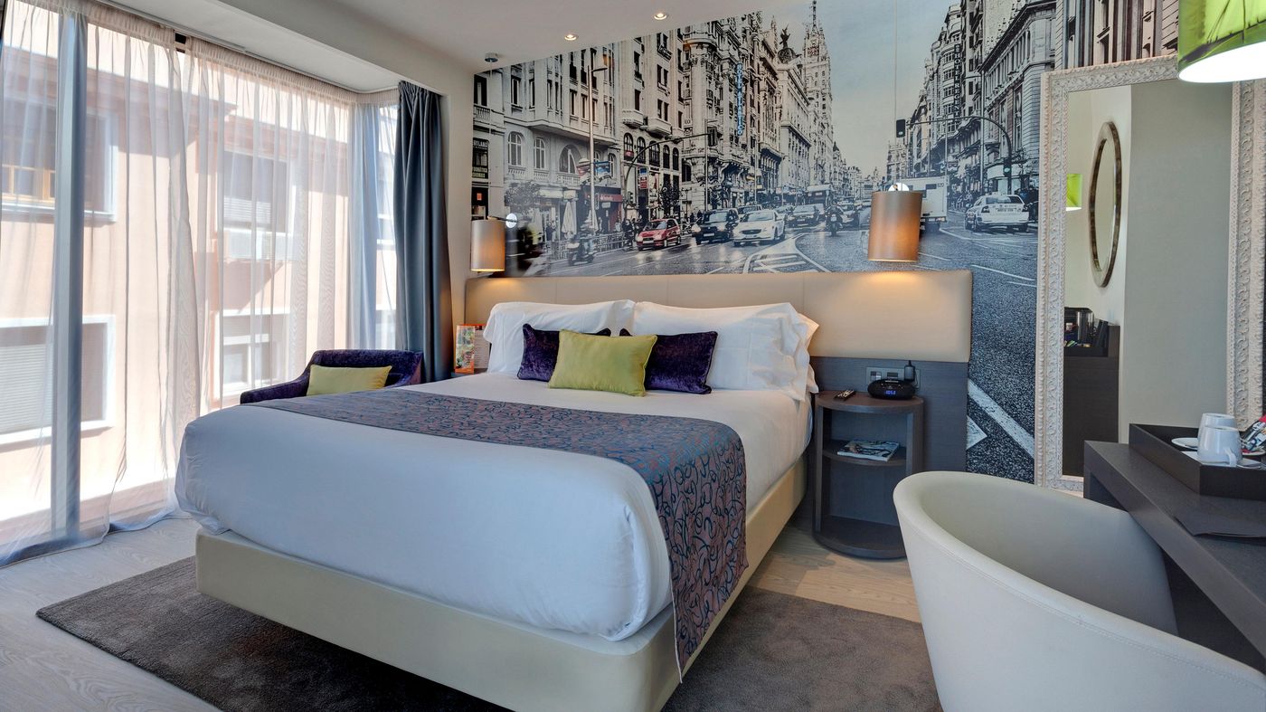 Hotel-Indigo-Madrid---Gran-Via-Room-10
