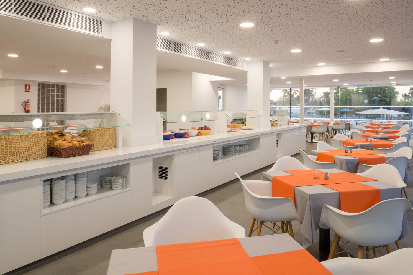 Hyde-Park-Lane-Bungalows-Restaurant-44