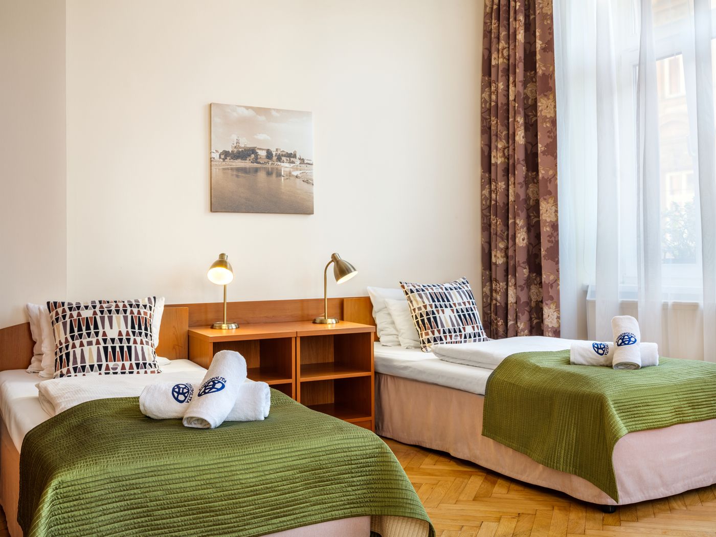 Kosmopolita-Rooms---Apartments-Room-36