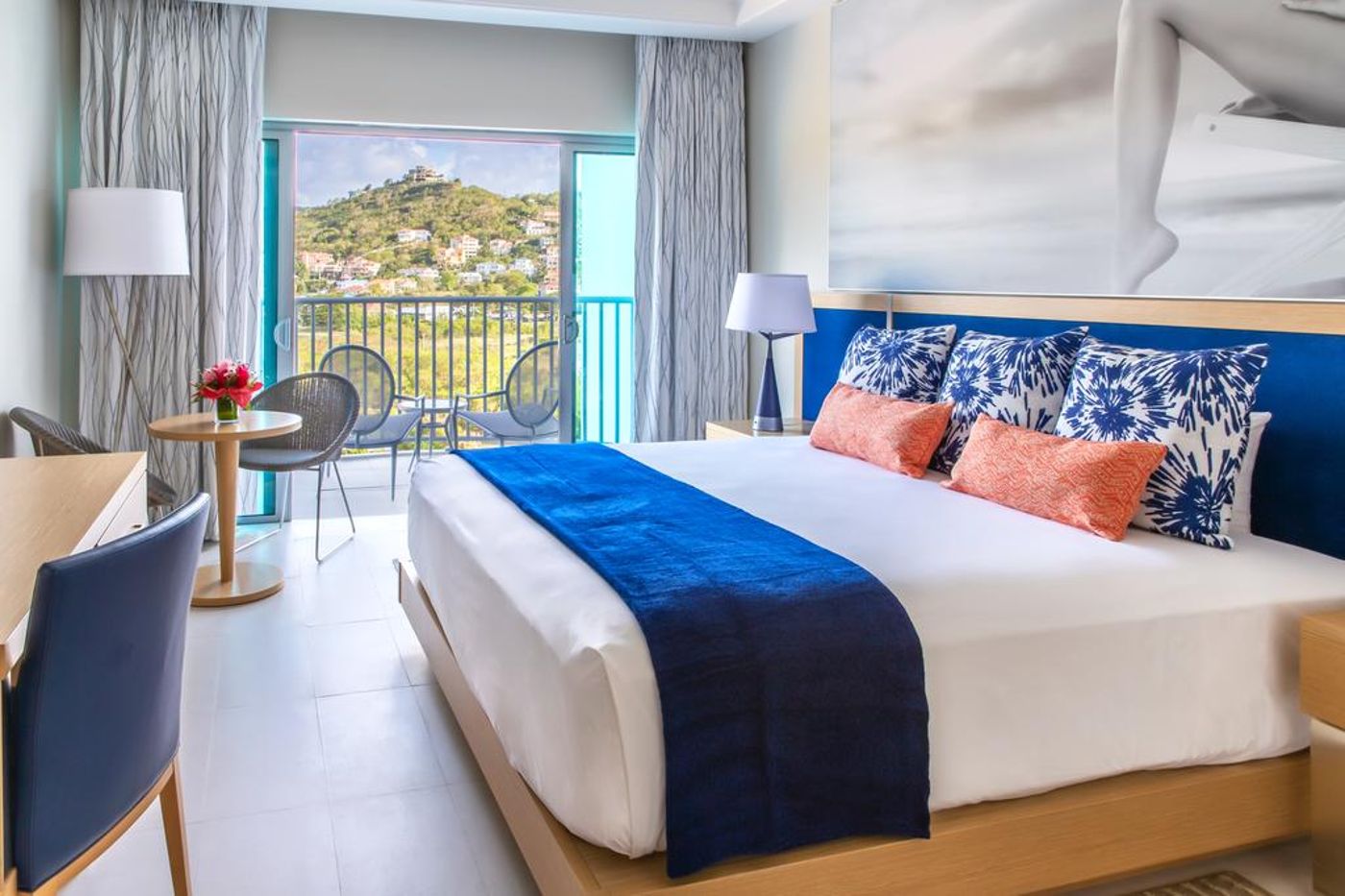 Curio Collection by Hilton Harbor Club