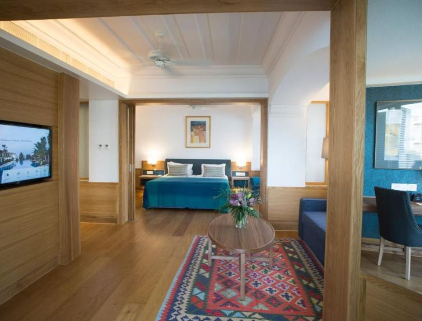 Columbia-Beach-Resort-Room-40