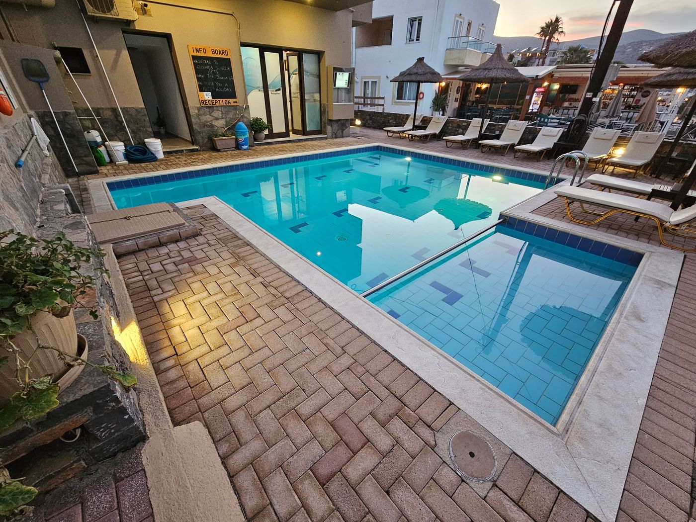 Elounda-Sunrise-Studios---Apartments-General-view-1