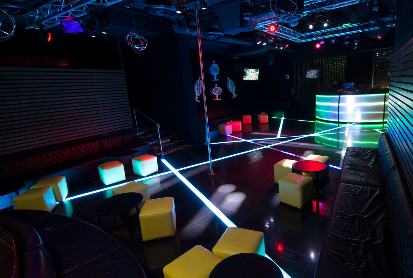 Crown-Paradise-Club-Cancun-Sports-and-Entertainment-64