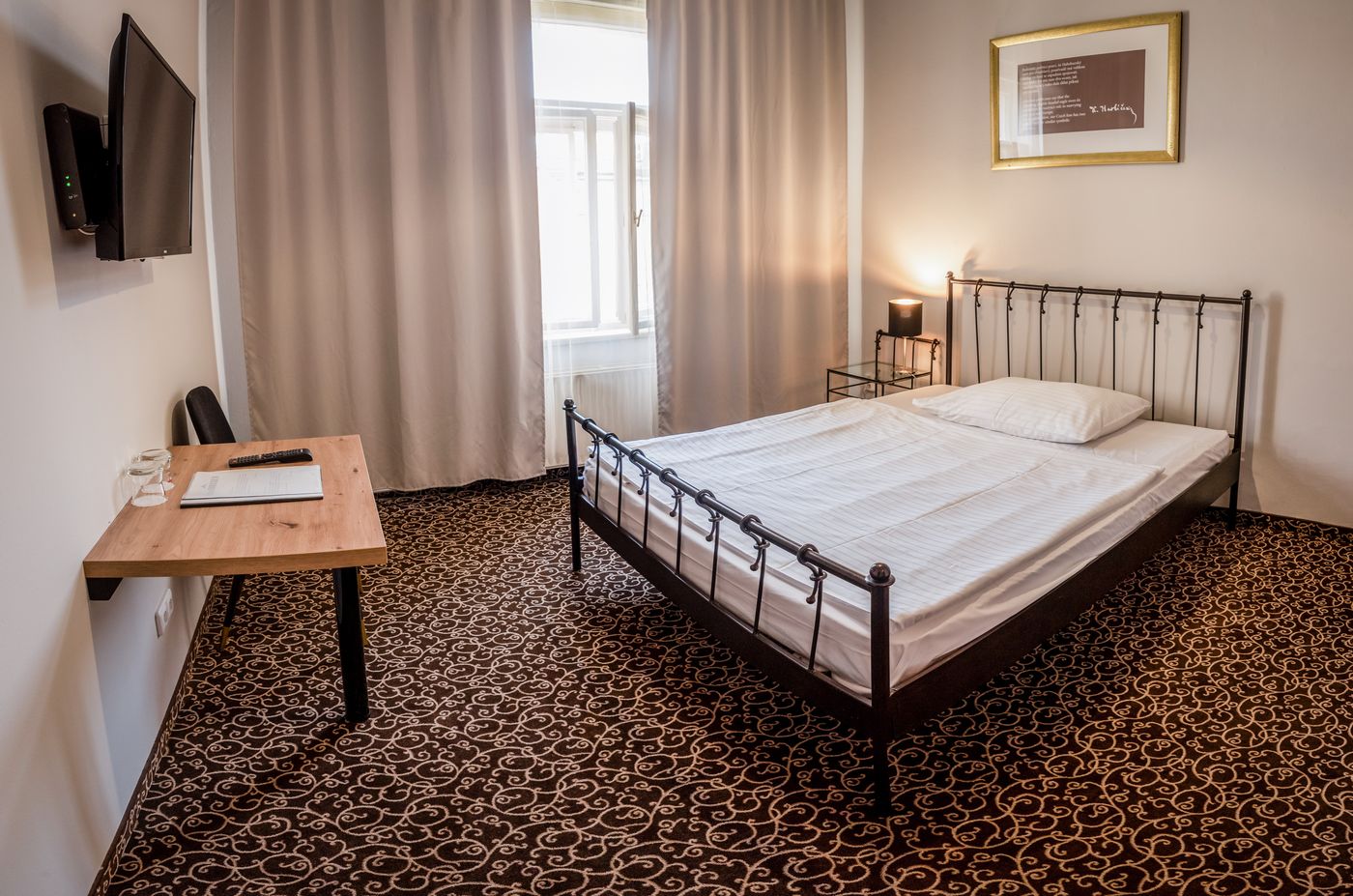 Brixen-Czech Republic-PRAGUE-Room-10