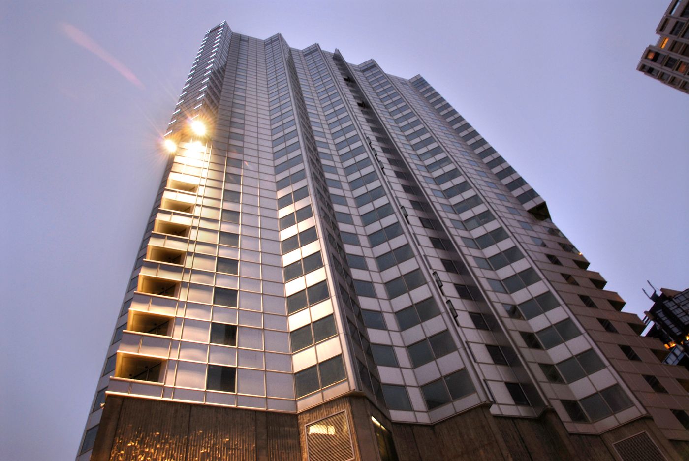 Adagio-Paris-Tour-Eiffel-General-view-75