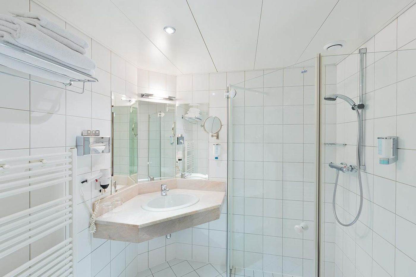 Vienna Sporthotel - Austria - Vienna - Room - 11